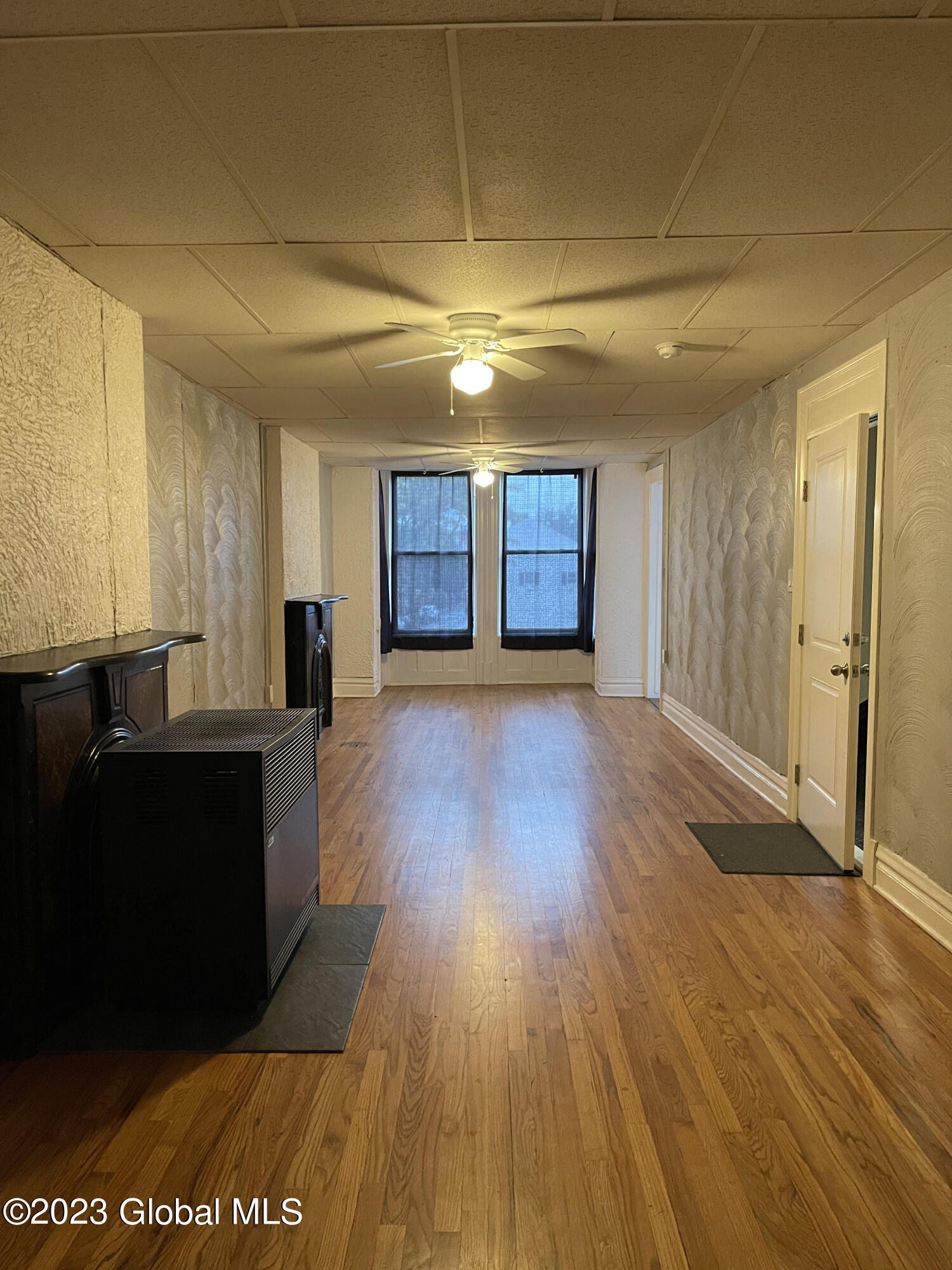 198 4th Street, Unit 2 Troy, NY 12180 - Photo 3 of 17 15