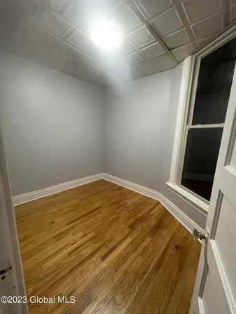 $1,600 | 198 4th Street, Unit 2, Troy, NY 12180