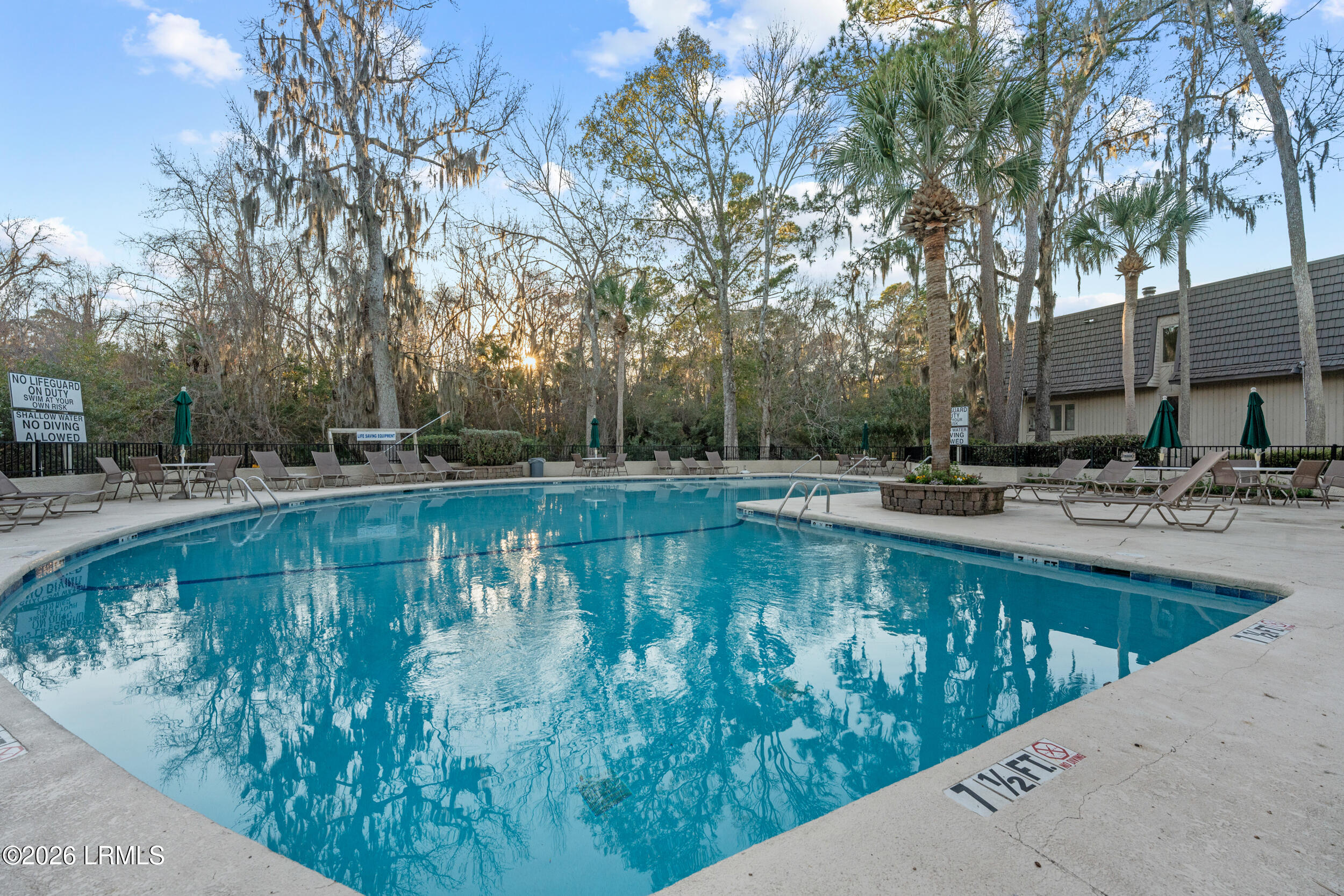 1 Gloucester Road, Unit M1 Hilton Head Island, SC 29928 - Photo 34 of 39 golf master m1-32