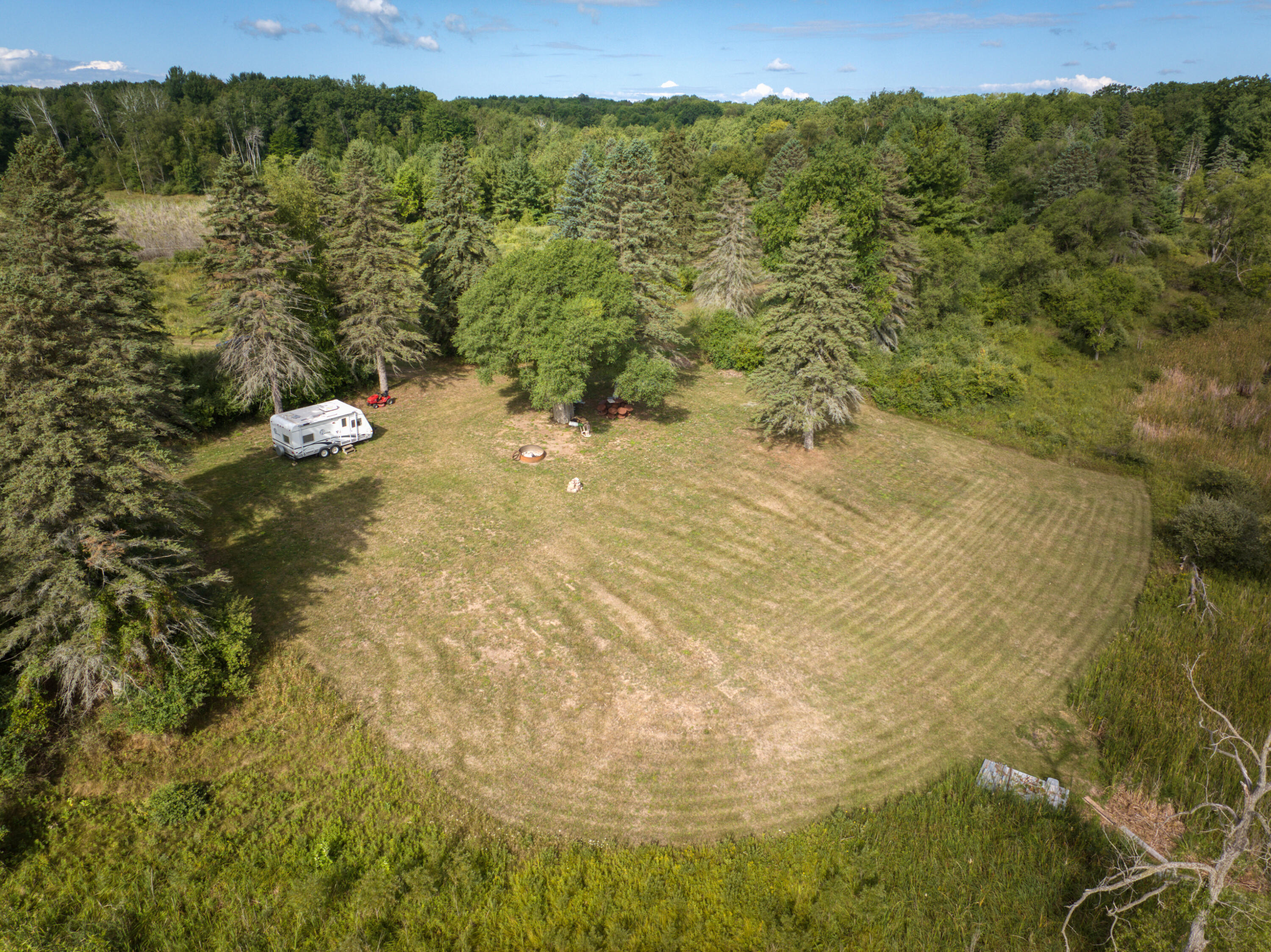22390 Ridge Road Barryton, MI 49305 - Photo 2 of 20 DJI_20250809001718_0503_D_9