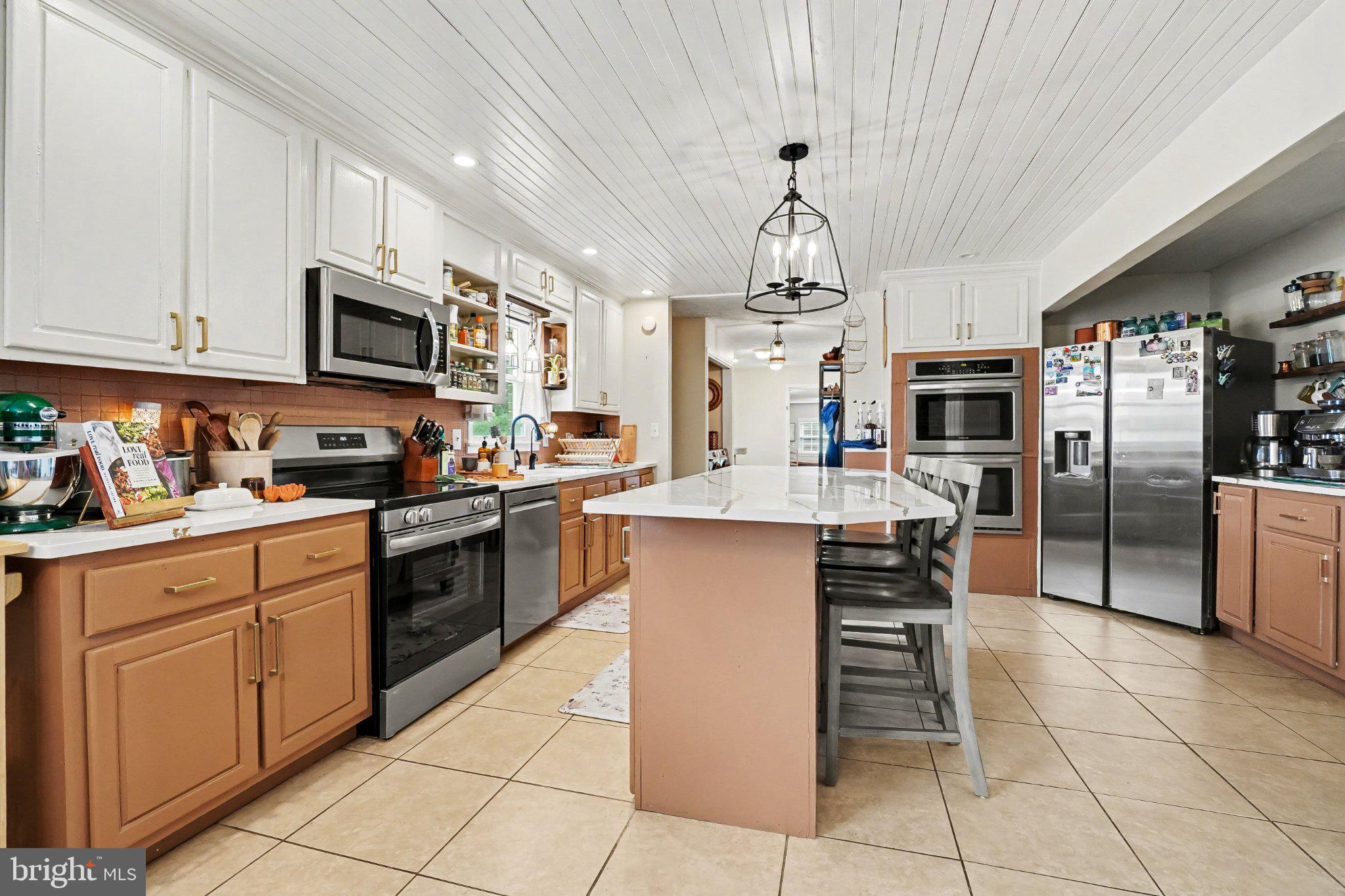 369 Dunkel School Road Halifax, PA 17032 - Photo 10 of 33 Modern kitchen with stylish finishes.