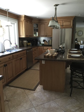27 Meadow Road East Longmeadow, MA 01028 - Photo 5 of 25 Gallery Image 5