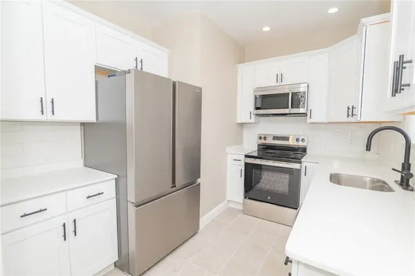 $399,900 | 61 Leah Street, Providence, RI 02908
