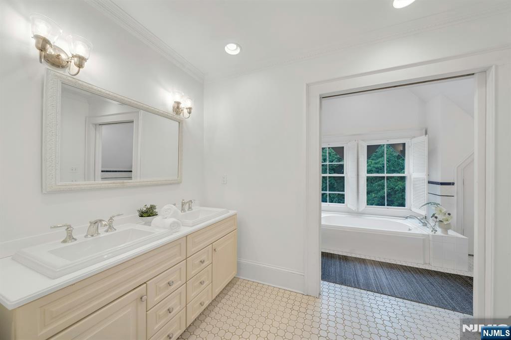 42 Llewellyn Road Montclair, NJ 07042 - Photo 45 of 49