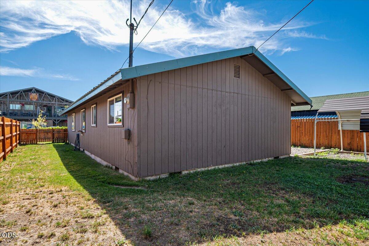 645 Northwest 7th Street Redmond, OR 97756 - Photo 31 of 37