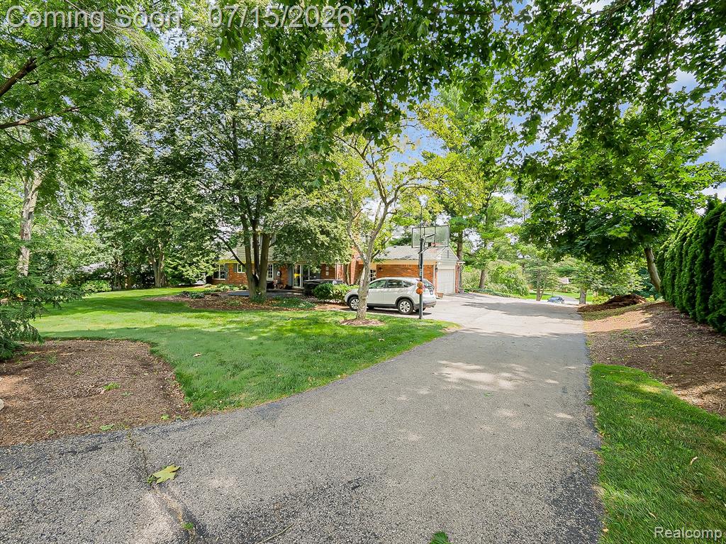 6730 Meadowlake Road Bloomfield Hills, MI 48301 - Photo 50 of 72