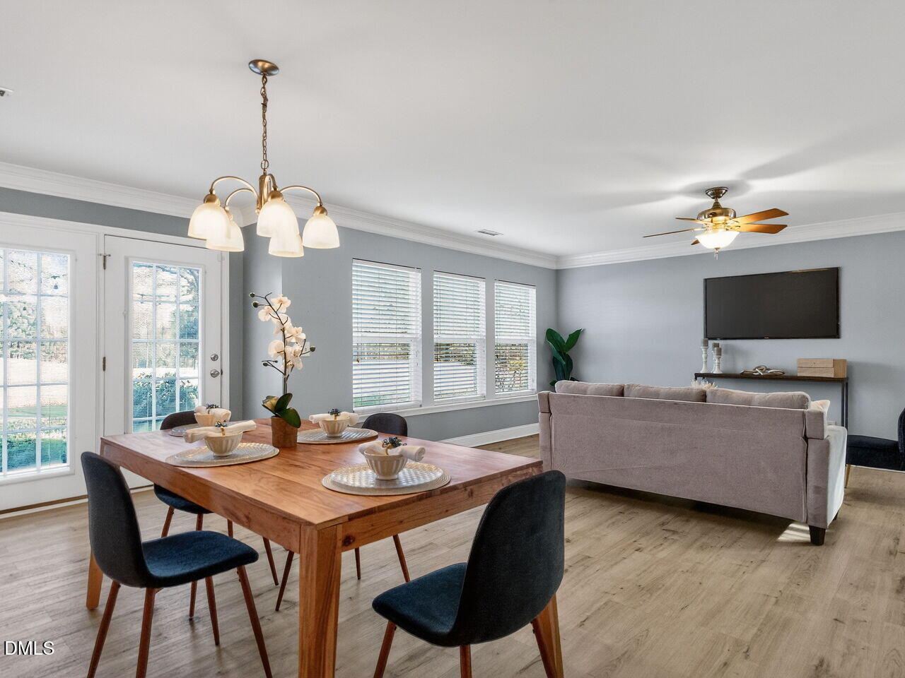 191 Solheim Lane Raleigh, NC 27603 - Photo 15 of 41 017-1280x960-dining-family