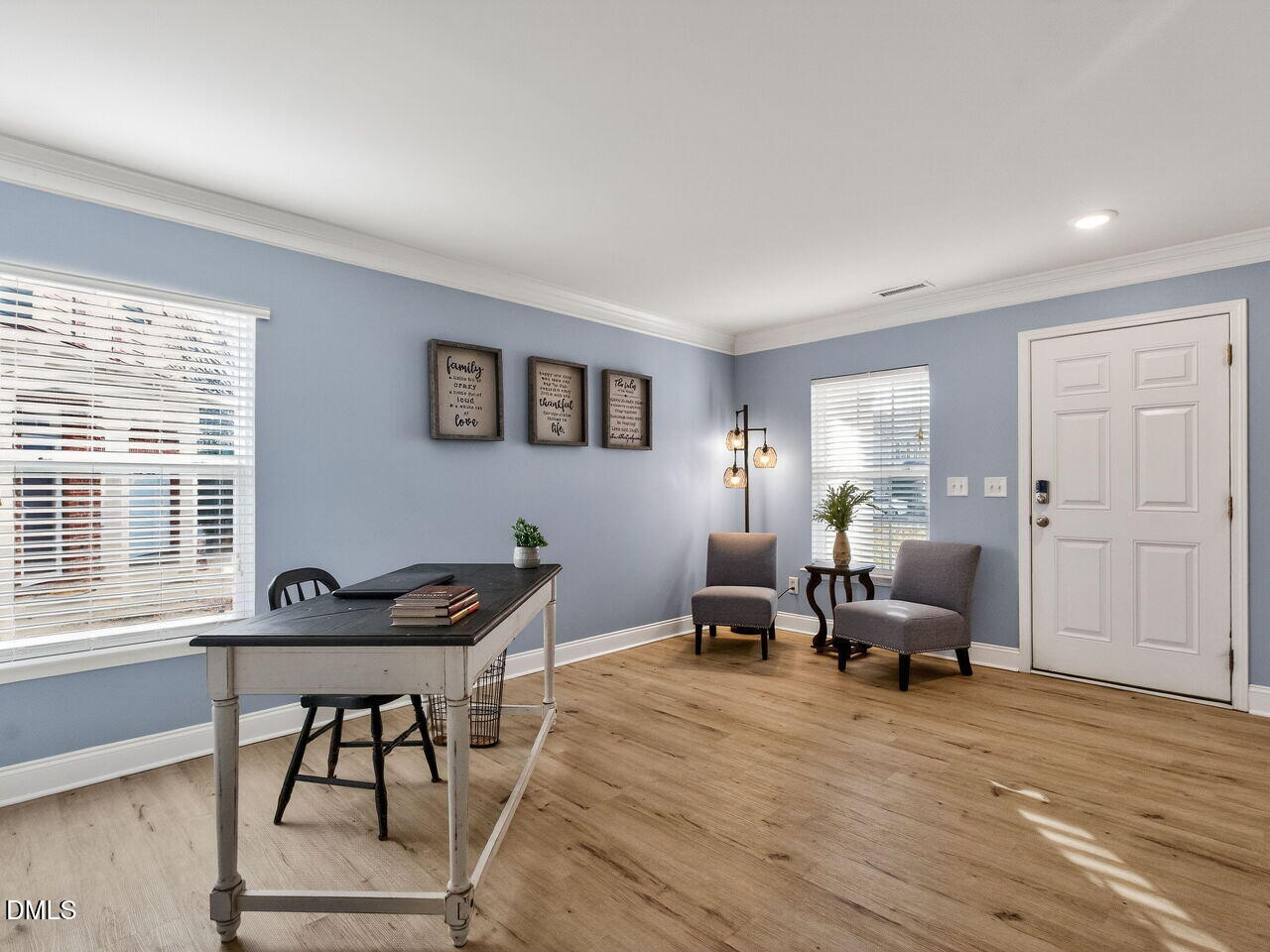 191 Solheim Lane Raleigh, NC 27603 - Photo 4 of 41 005-1280x960-living-room