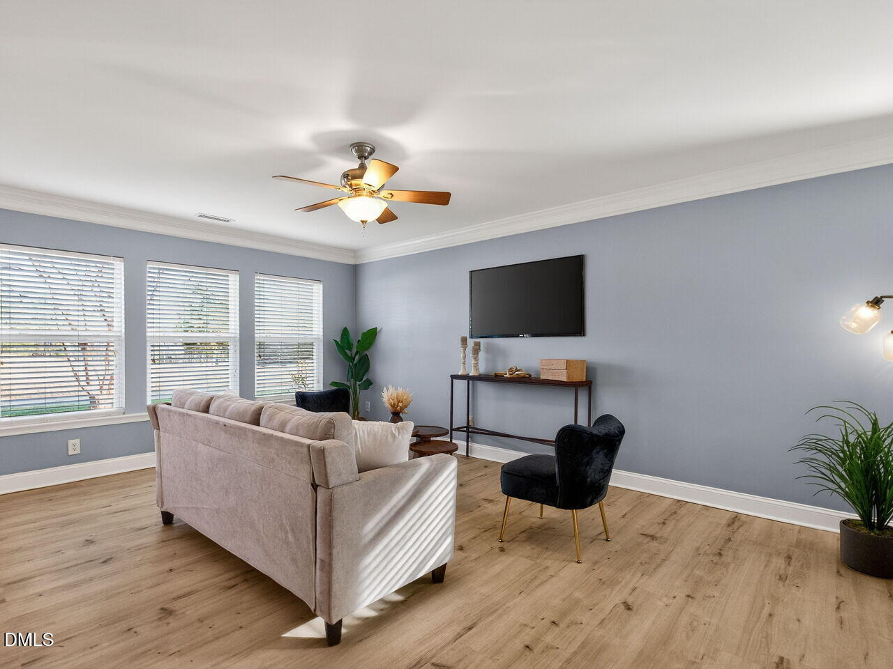 191 Solheim Lane Raleigh, NC 27603 - Photo 6 of 41 007-1280x960-family-room