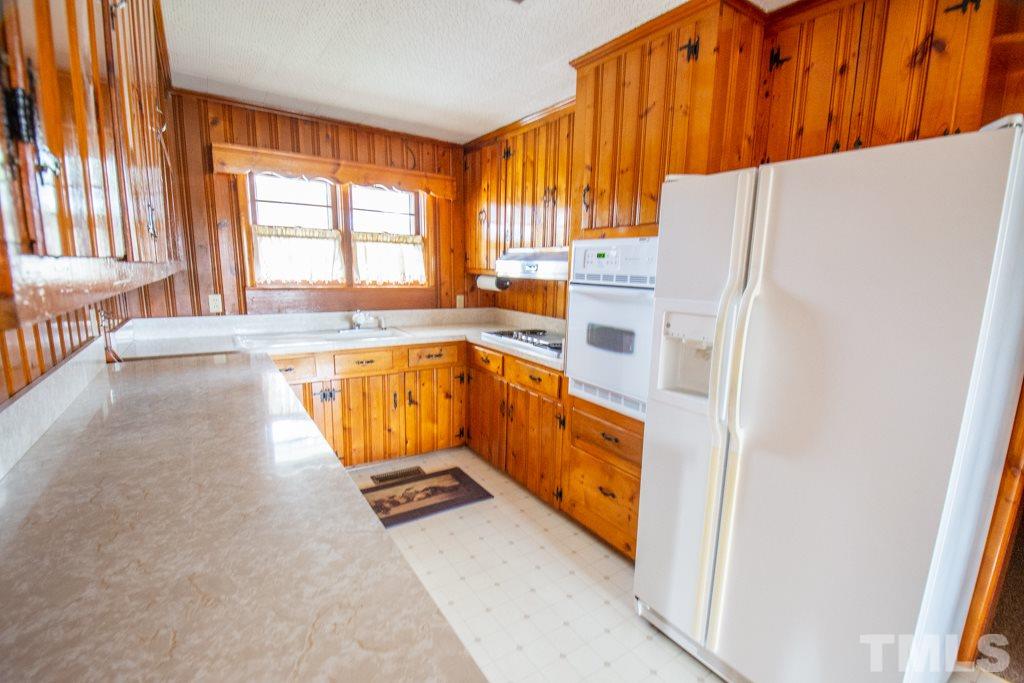 1103 Warren Road Erwin, NC 28339 - Photo 11 of 30 Gallery Image 11