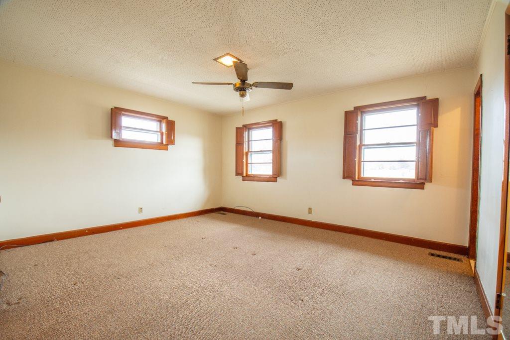 1103 Warren Road Erwin, NC 28339 - Photo 12 of 30 Gallery Image 12