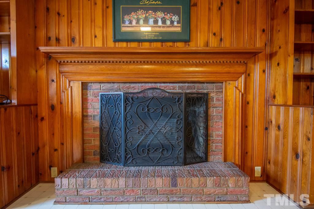 1103 Warren Road Erwin, NC 28339 - Photo 7 of 30 Gallery Image 7