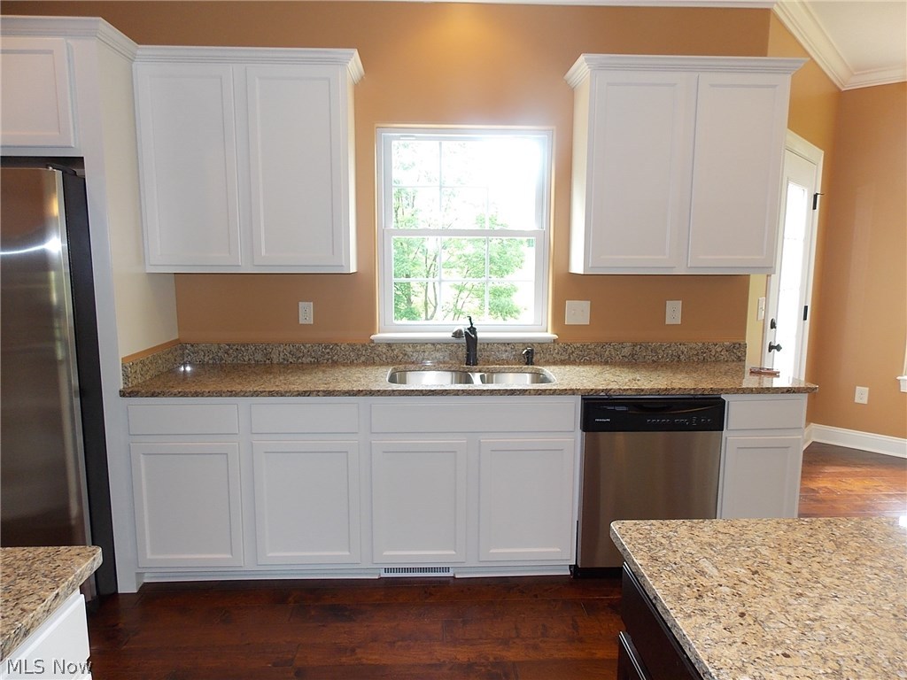 835 Brook Road Wadsworth, OH 44281 - Photo 6 of 25 Gallery Image 6