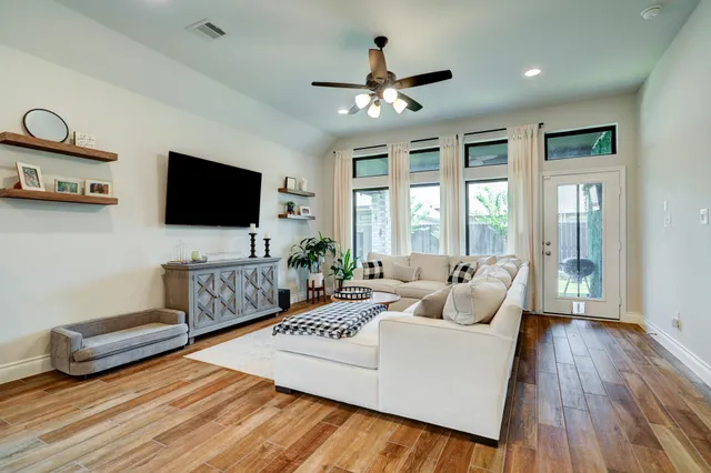 $399,900 | 6206 Glenwick Park Road, Katy, TX 77493