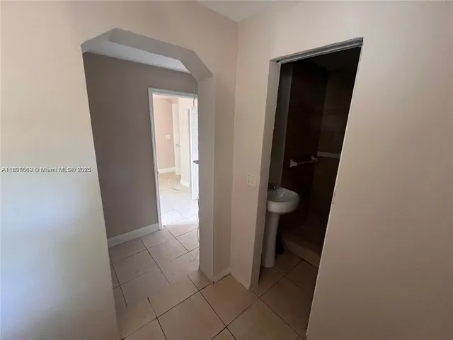 $2,000 | 1330 Northeast 212th Terrace, Unit 1, Miami, FL 33179