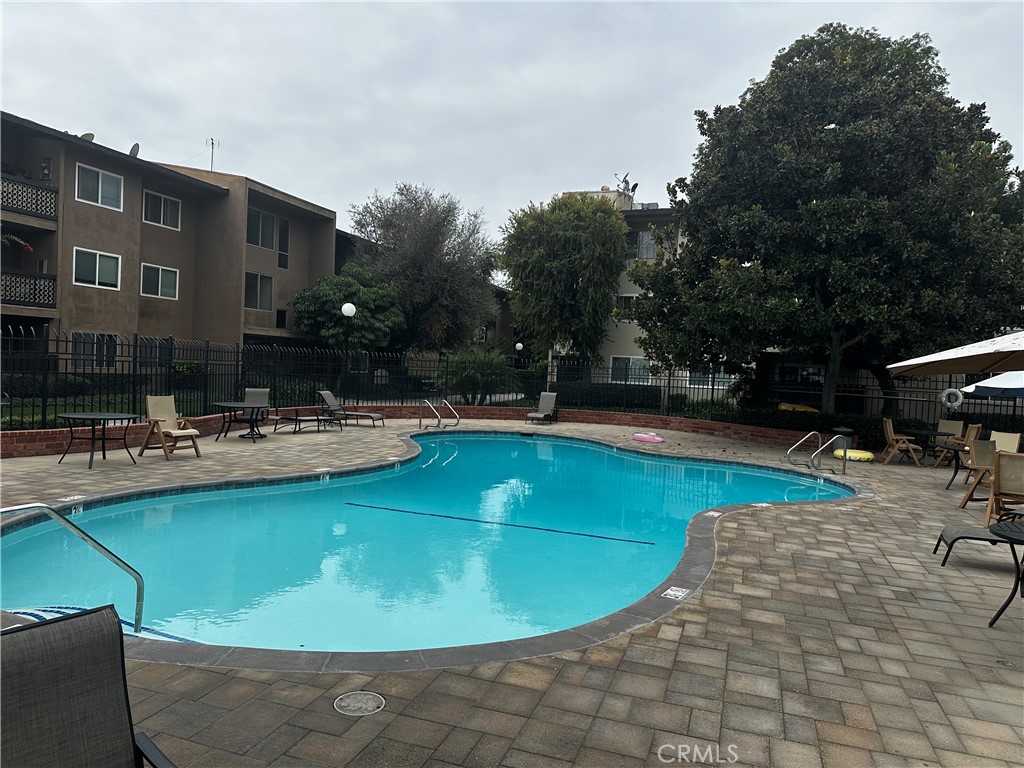 12200 Montecito Road Seal Beach, CA 90740 - Photo 20 of 35 Pool 1