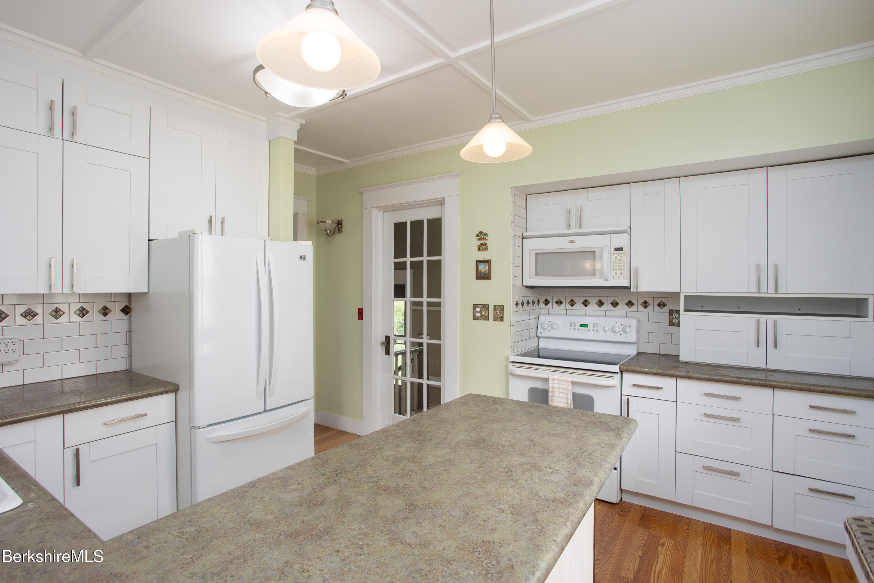 81 Northumberland Road Pittsfield, MA 01201 - Photo 22 of 40 Counter space