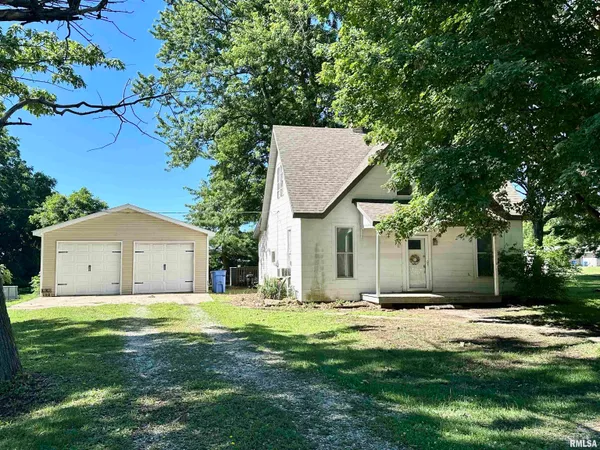 $77,500 | 450 East Broadway Street, Virginia, IL 62691