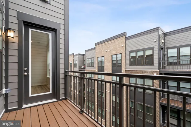 $2,600 | 21731 Dovekie Terrace, Unit 505, Ashburn, VA 20147
