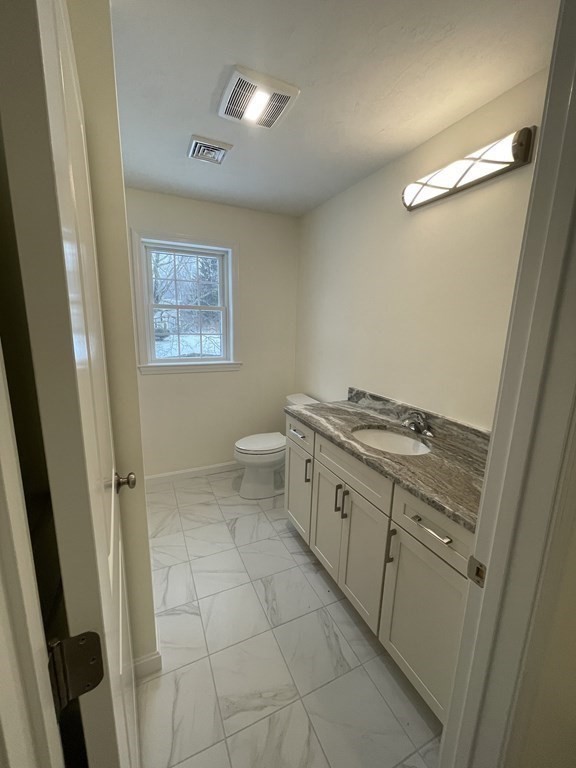 211 Brookfield Road Sturbridge, MA 01518 - Photo 16 of 18