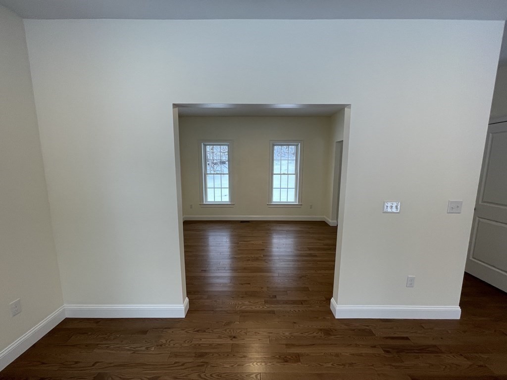 211 Brookfield Road Sturbridge, MA 01518 - Photo 10 of 18