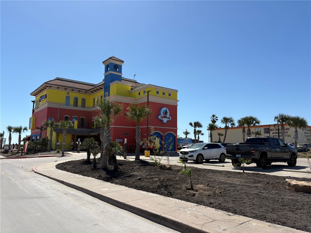 750 Kings Point Corpus Christi, TX 78402 - Photo 11 of 14 Restaurant on North Beach