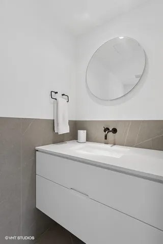 $1,275,000 | 1917 South Calumet Avenue, Chicago, IL 60616