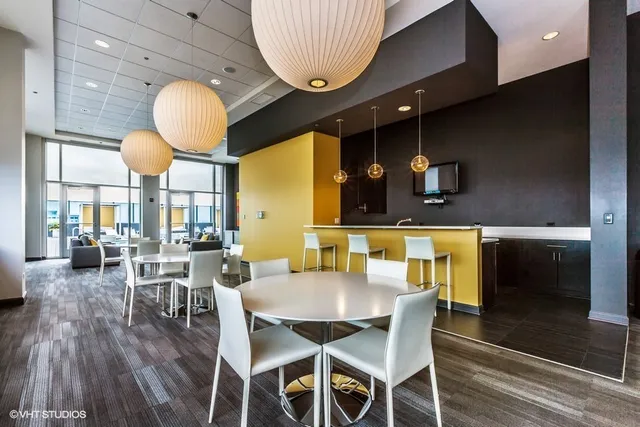 $1,275,000 | 1917 South Calumet Avenue, Chicago, IL 60616