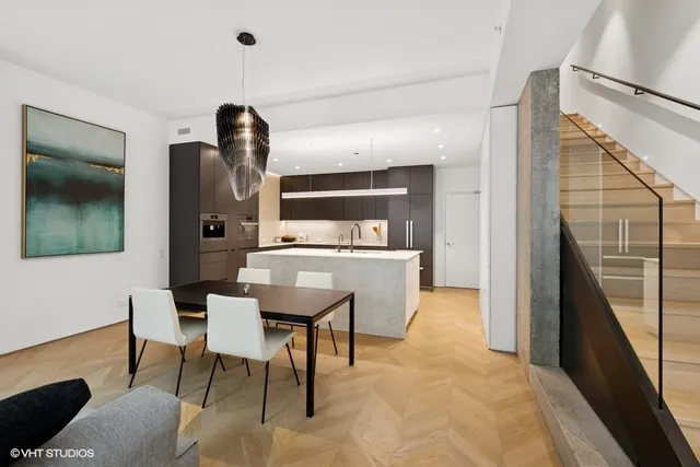 $1,275,000 | 1917 South Calumet Avenue, Chicago, IL 60616