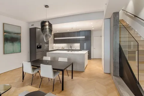 $1,275,000 | 1917 South Calumet Avenue, Chicago, IL 60616