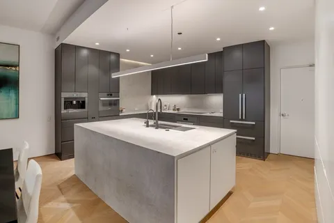 $1,275,000 | 1917 South Calumet Avenue, Chicago, IL 60616