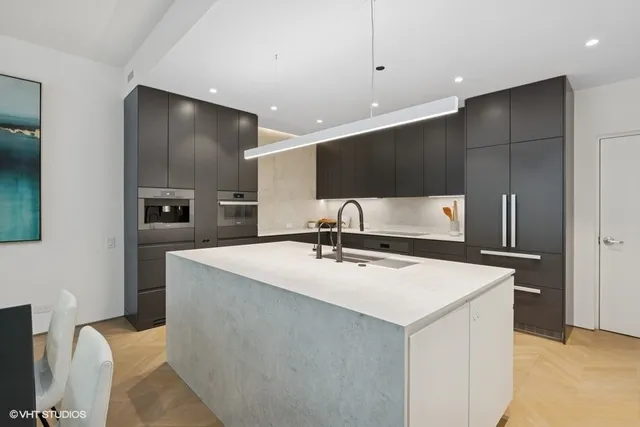 $1,275,000 | 1917 South Calumet Avenue, Chicago, IL 60616