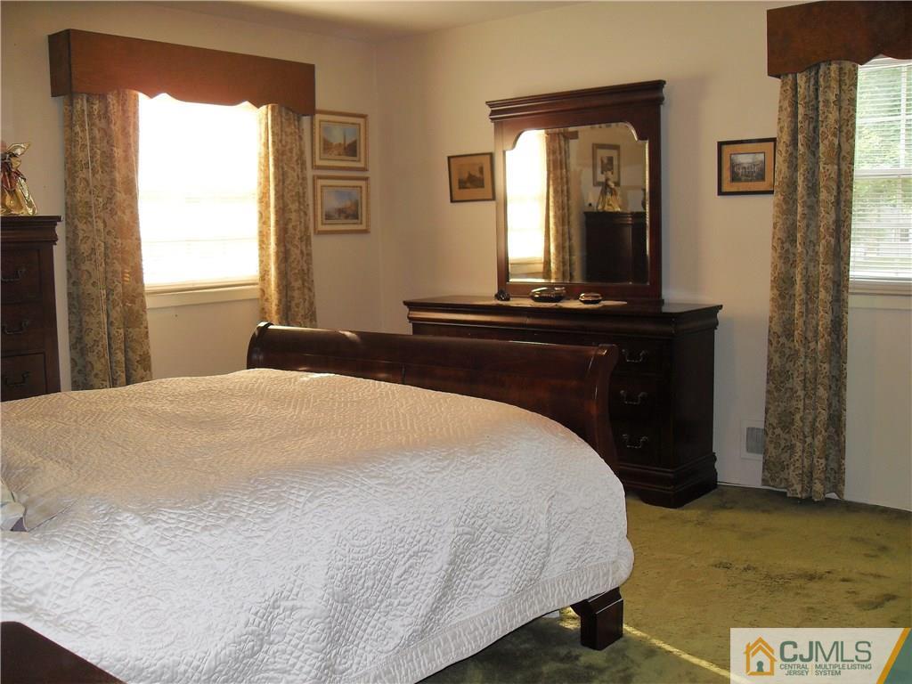 14 Prince Road East Brunswick, NJ 08816 - Photo 13 of 23 Gallery Image 13