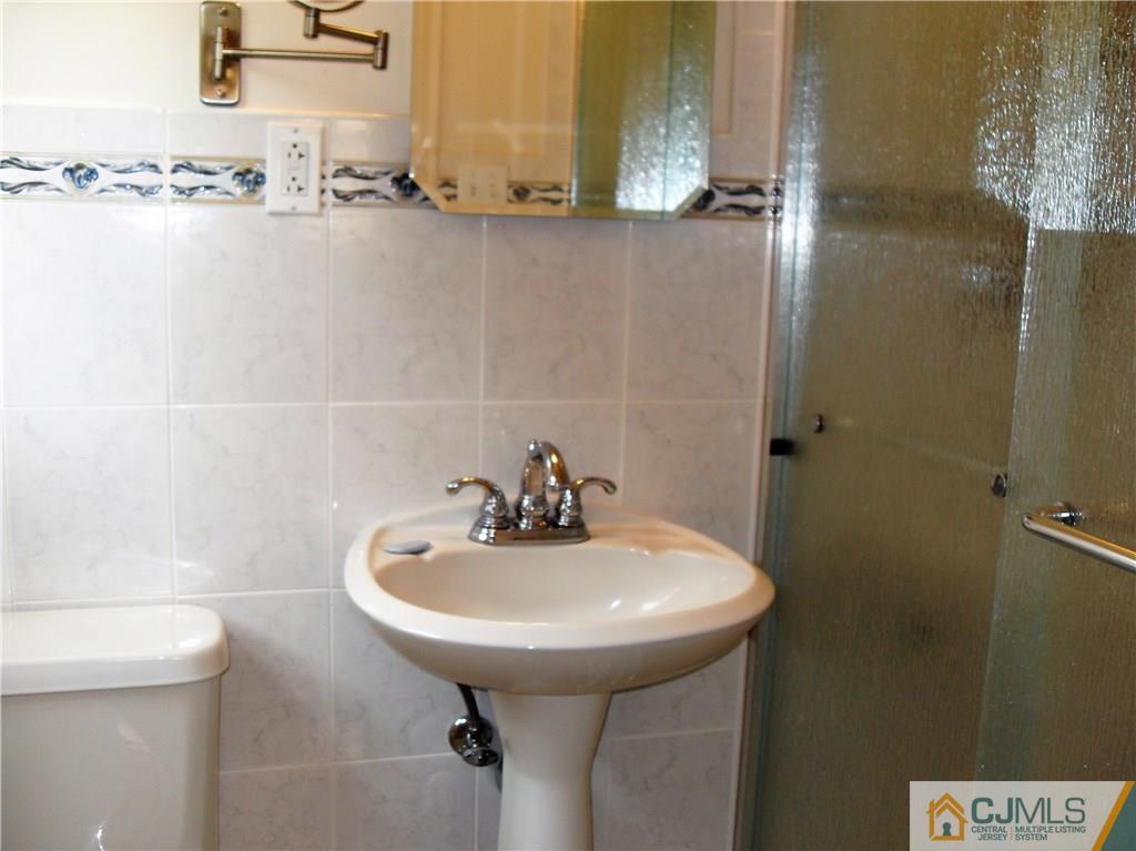 14 Prince Road East Brunswick, NJ 08816 - Photo 14 of 23 Gallery Image 14