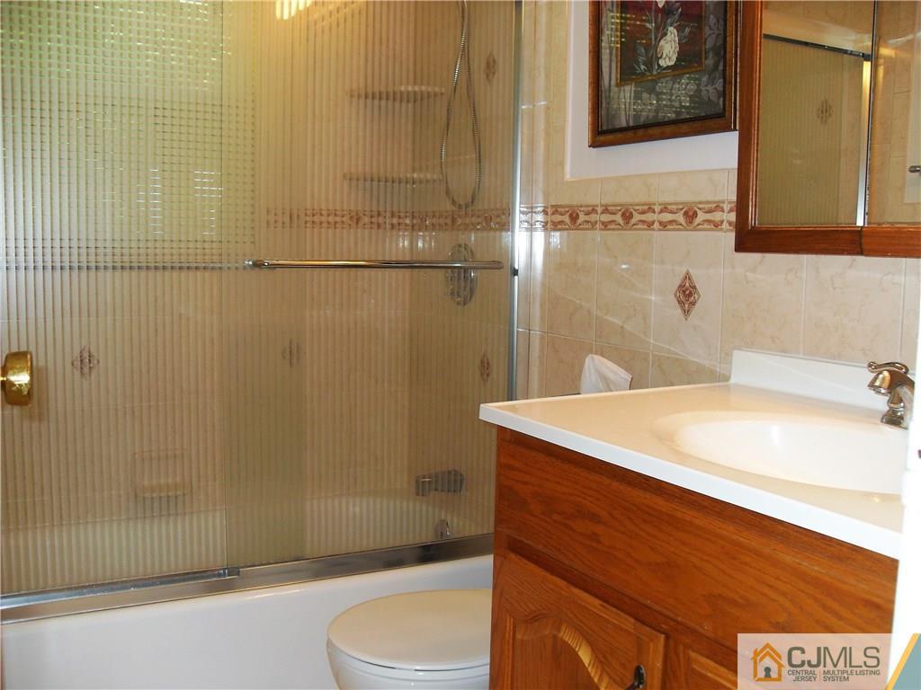 14 Prince Road East Brunswick, NJ 08816 - Photo 16 of 23 Gallery Image 16