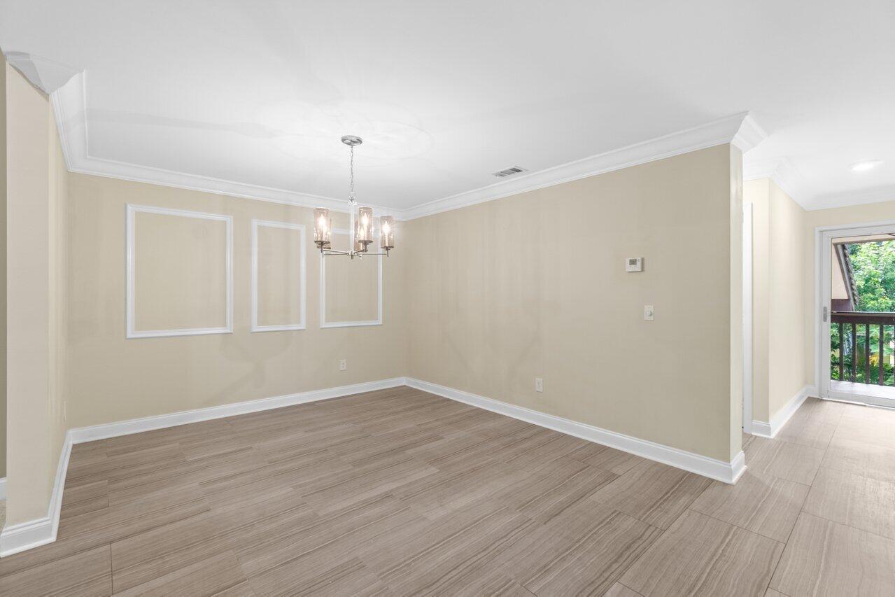 9240 Sabal Ridge Circle, Unit B Boca Raton, FL 33428 - Photo 7 of 22 Flexible dining area