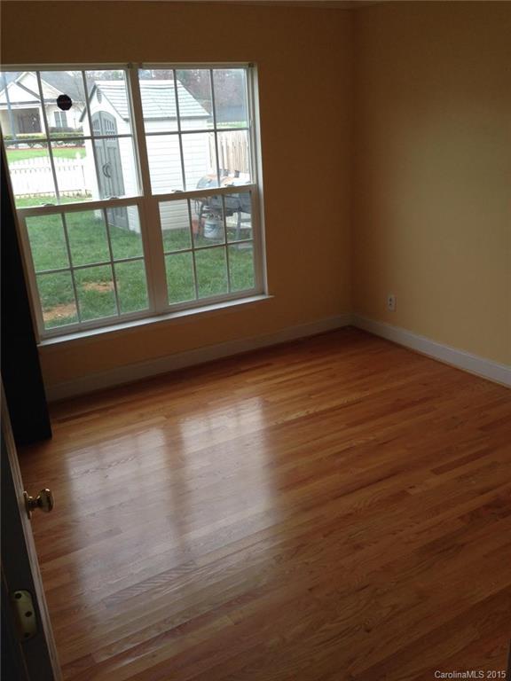 8313 Fox Swamp Road Charlotte, NC 28215 - Photo 12 of 24 Gallery Image 12