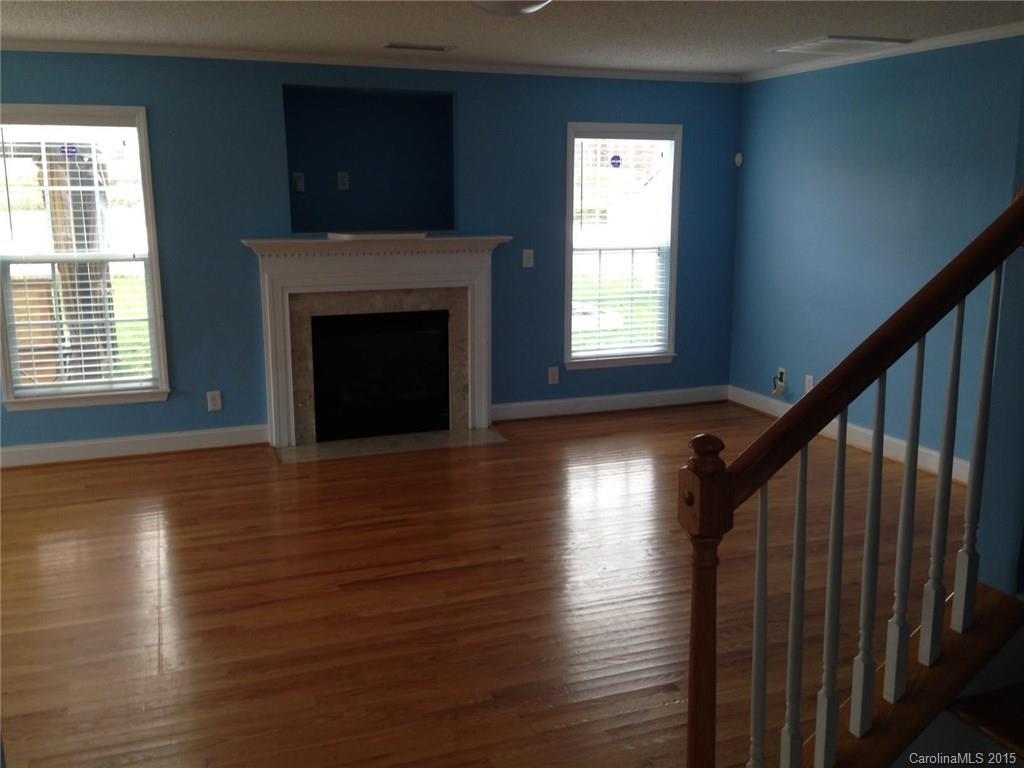 8313 Fox Swamp Road Charlotte, NC 28215 - Photo 7 of 24 Gallery Image 7