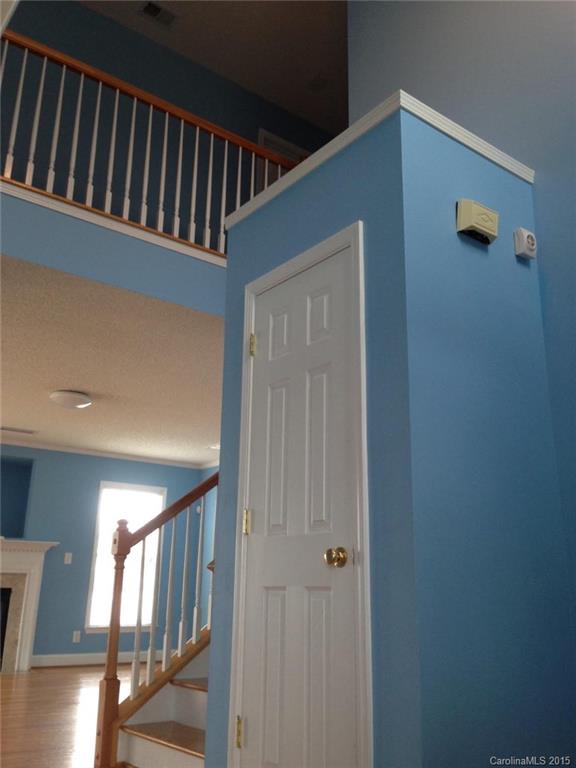 8313 Fox Swamp Road Charlotte, NC 28215 - Photo 8 of 24 Gallery Image 8