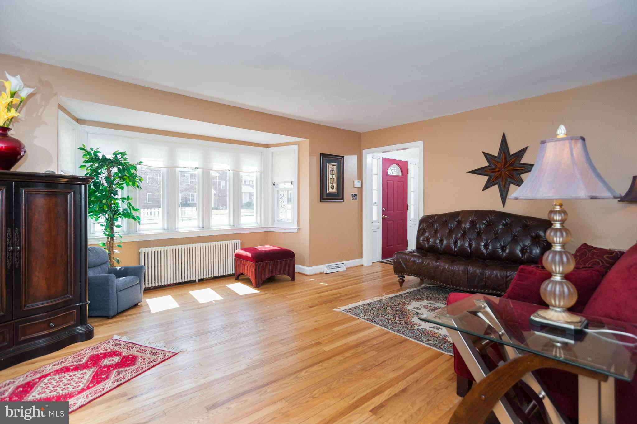 6200 Sligo Mill Road Northeast Washington, DC 20011 - Photo 6 of 30 Living Room