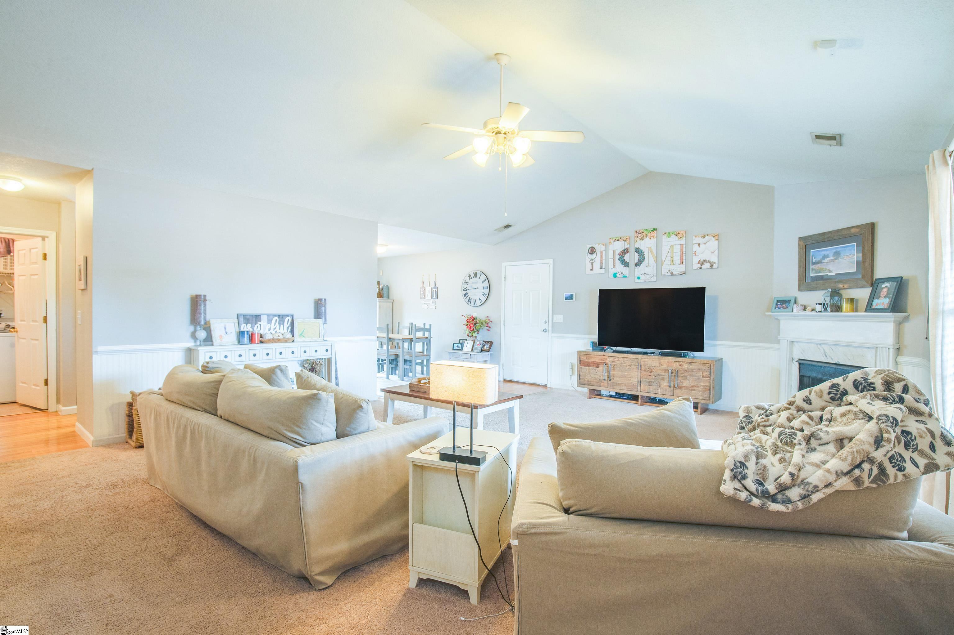 175 State Rd S-42-7058 Campobello, SC 29322 - Photo 5 of 35