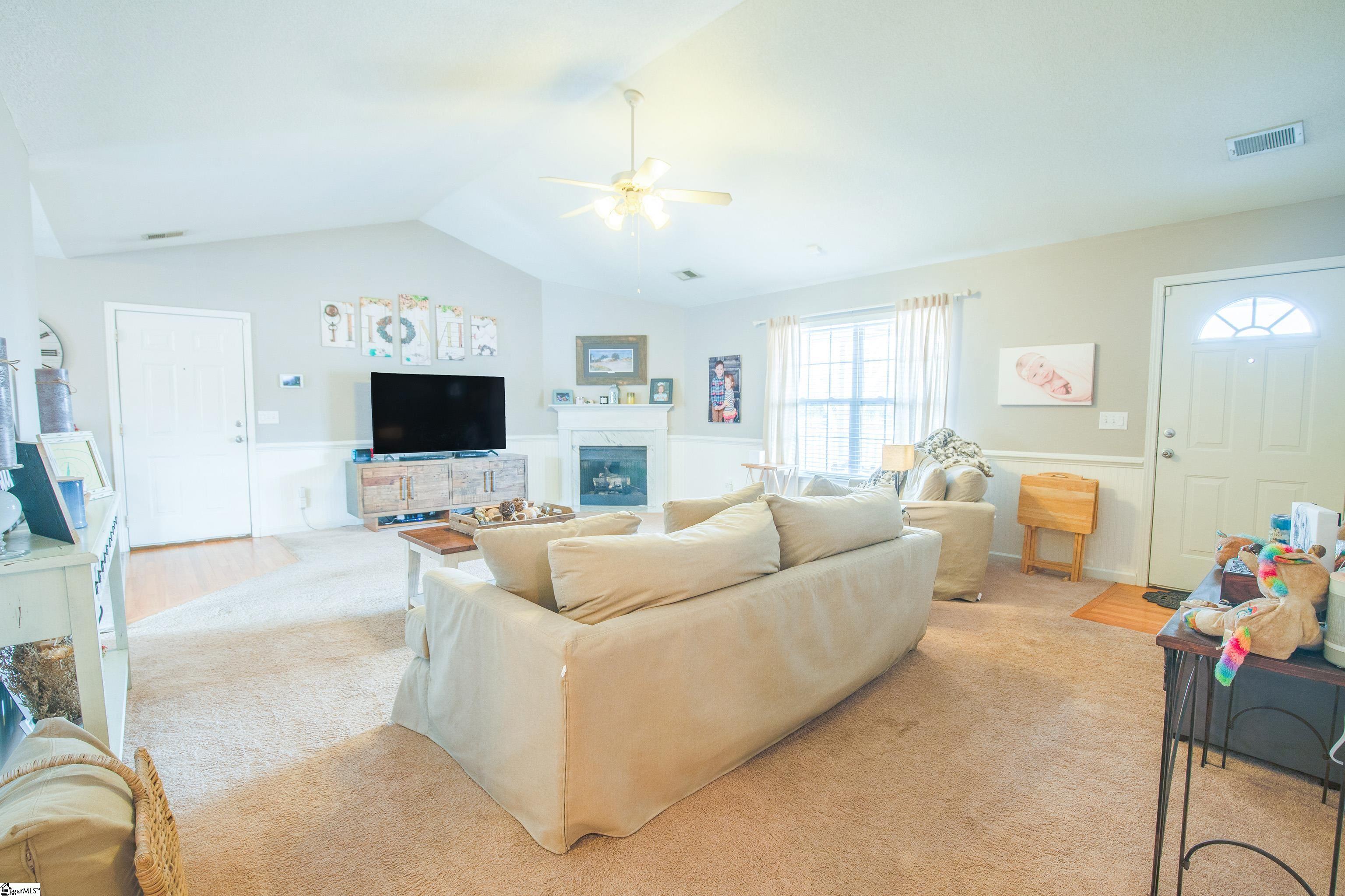 175 State Rd S-42-7058 Campobello, SC 29322 - Photo 6 of 35