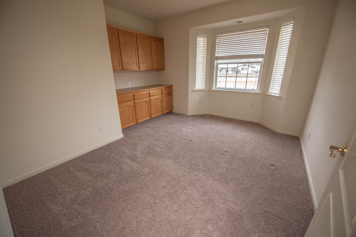6085 Big Oak Road Sanger, CA 93657 - Photo 14 of 25 Gallery Image 14
