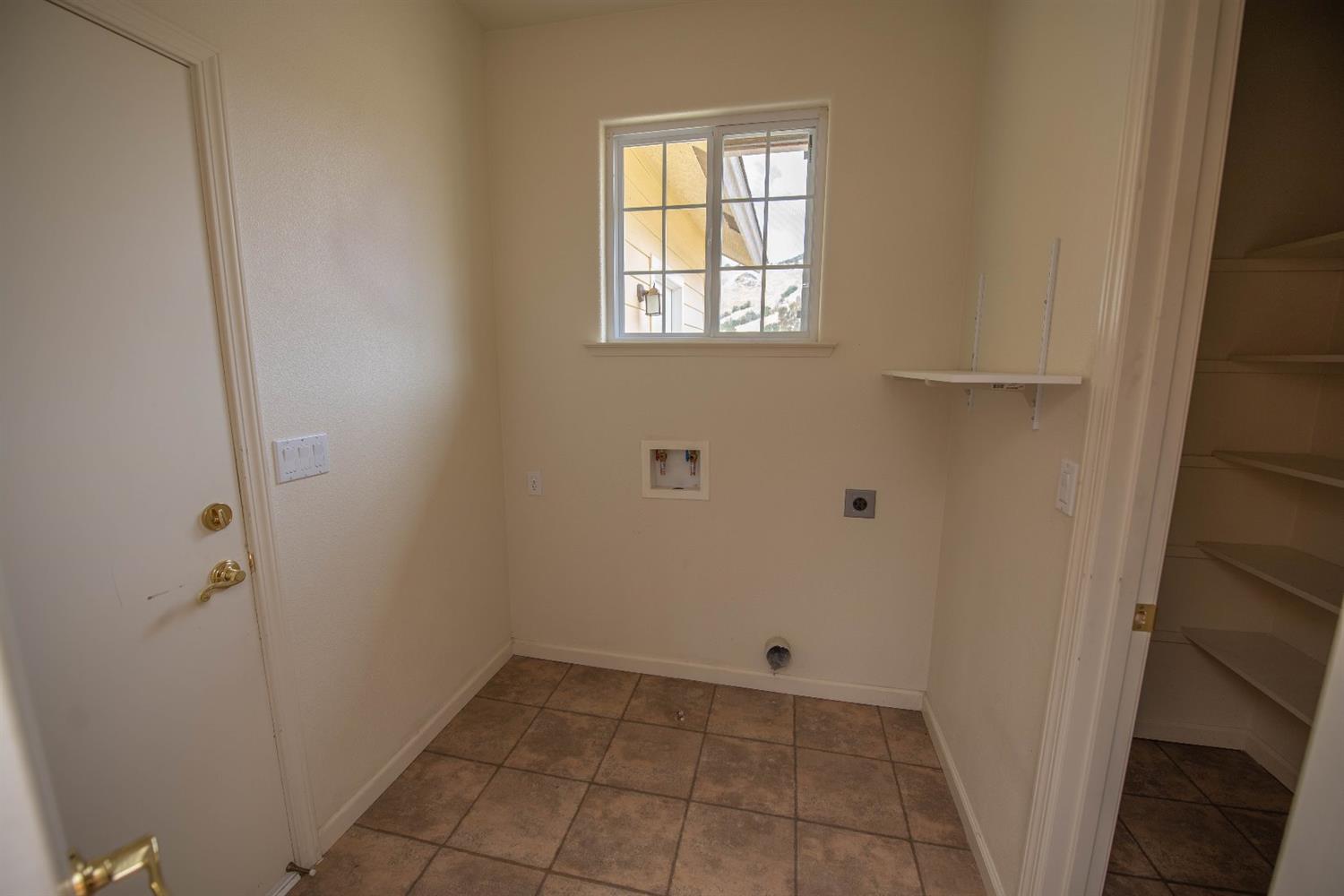 6085 Big Oak Road Sanger, CA 93657 - Photo 21 of 25 Gallery Image 21