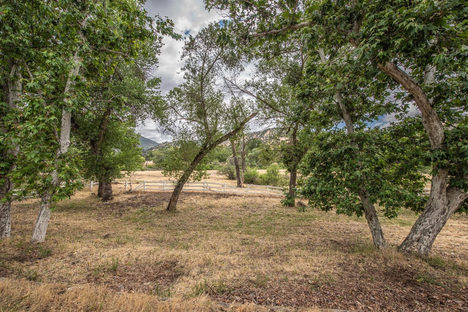 6085 Big Oak Road Sanger, CA 93657 - Photo 25 of 25 Gallery Image 25