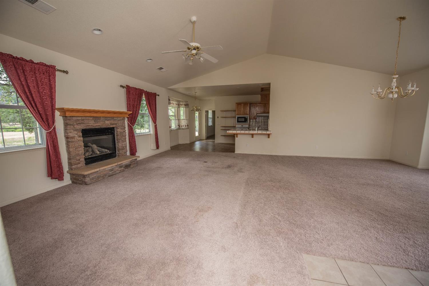 6085 Big Oak Road Sanger, CA 93657 - Photo 5 of 25 Gallery Image 5