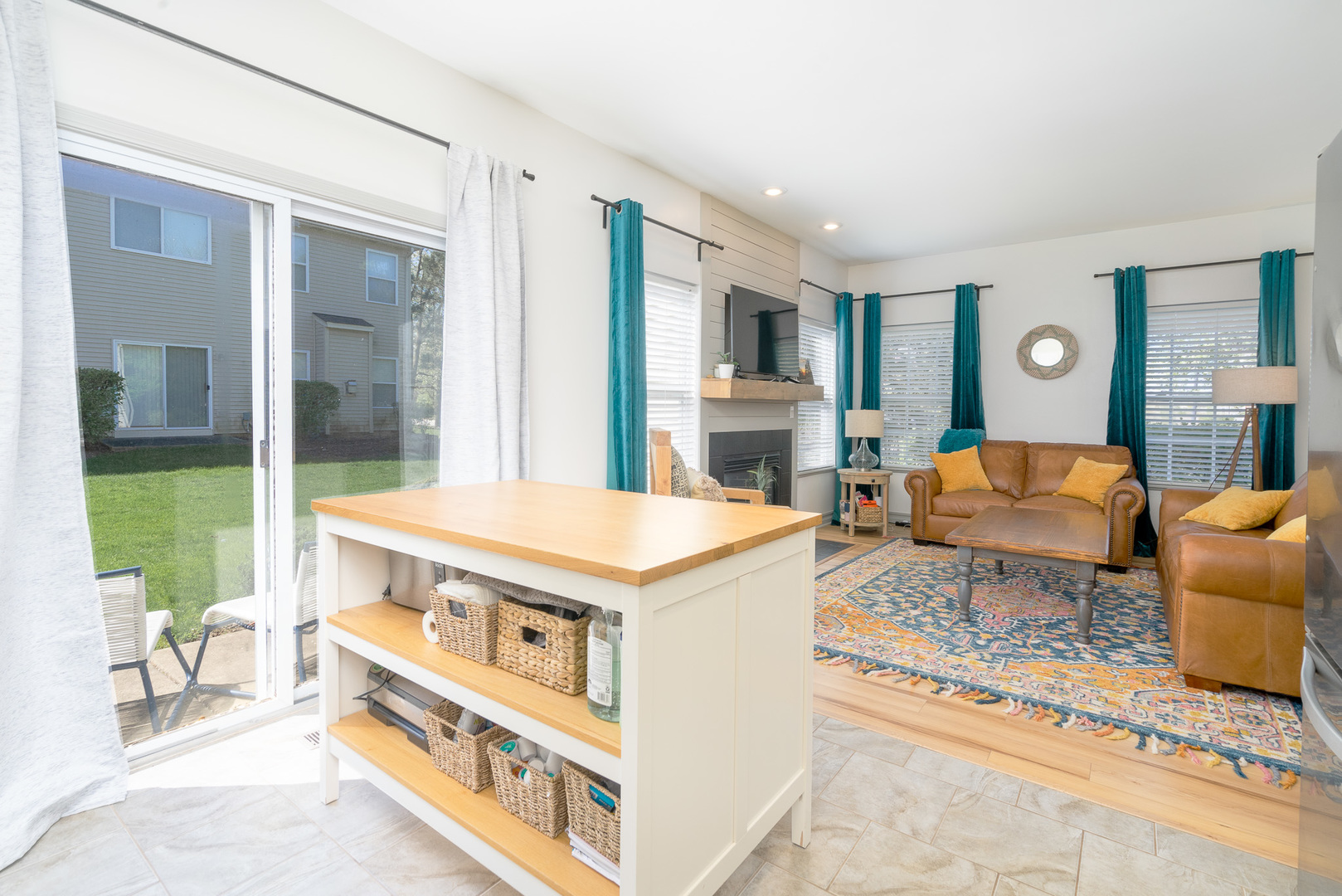 17523 Gilbert Drive Lockport, IL 60441 - Photo 5 of 34 a living room with furniture and a table
