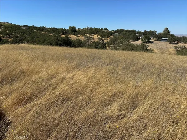 $400,000 | 350 Robles Road, Paso Robles, CA 93446