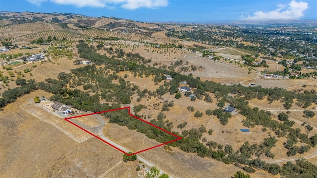 350 Robles Road Paso Robles, CA 93446 - Photo 3 of 12 Estimated property lines