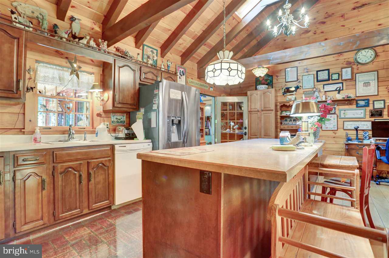 929 Hillview Road York, PA 17406 - Photo 12 of 36